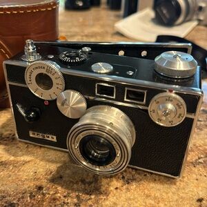 Vintage Argus C3, 35mm Rangefinder Camera With Fixed 50 mm f 3.5 Lens